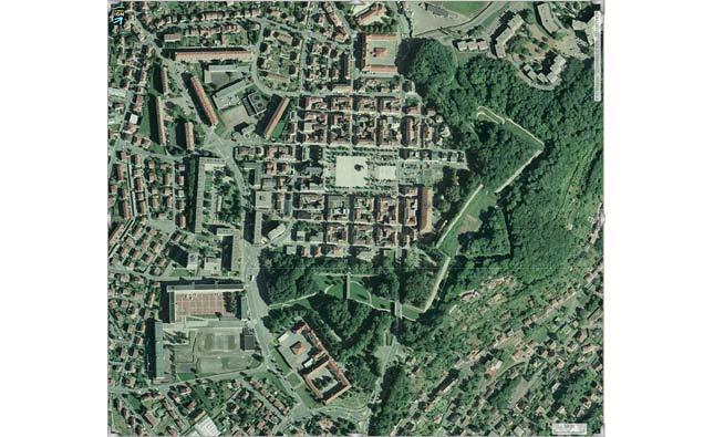 Photo satellite des remparts